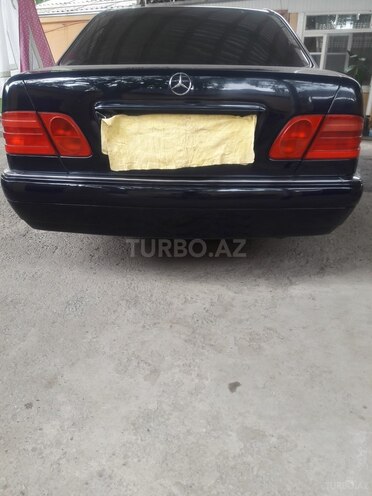 Mercedes E 240 1998, 390,000 km - 2.4 l - Xaçmaz