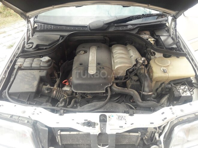 Mercedes C 220 1999, 265,833 km - 2.2 l - Masallı