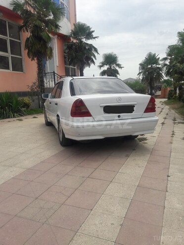 Mercedes C 220 1999, 265,833 km - 2.2 l - Masallı