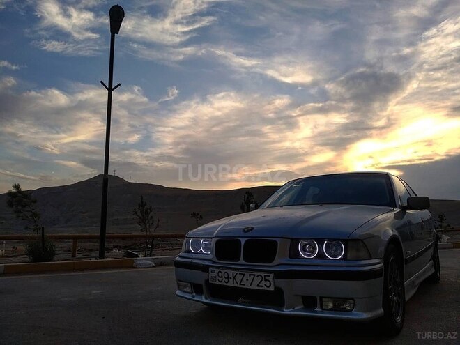 BMW 320 1998, 203,000 km - 2.0 l - Bakı
