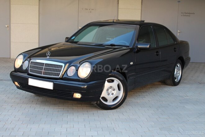 Mercedes E 240 1998, 299,000 km - 2.4 l - Bakı