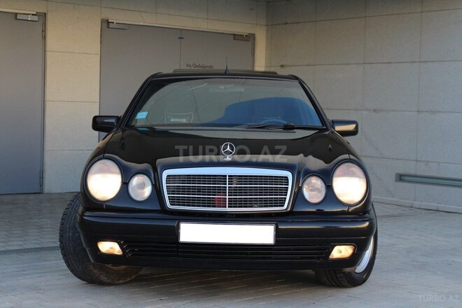 Mercedes E 240 1998, 299,000 km - 2.4 l - Bakı