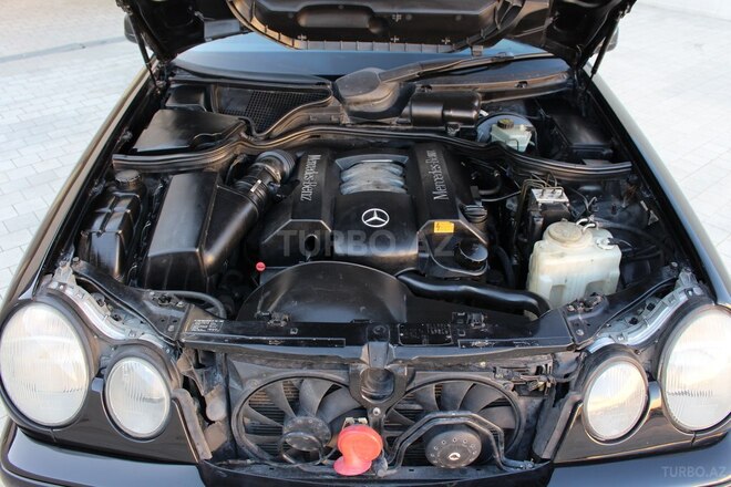 Mercedes E 240 1998, 299,000 km - 2.4 l - Bakı