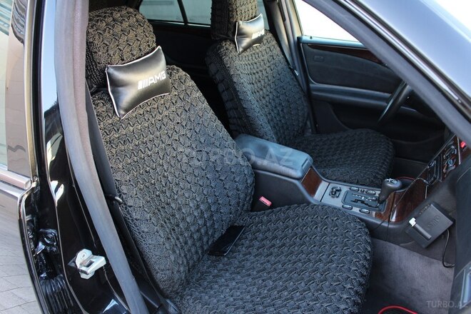 Mercedes E 240 1998, 299,000 km - 2.4 l - Bakı