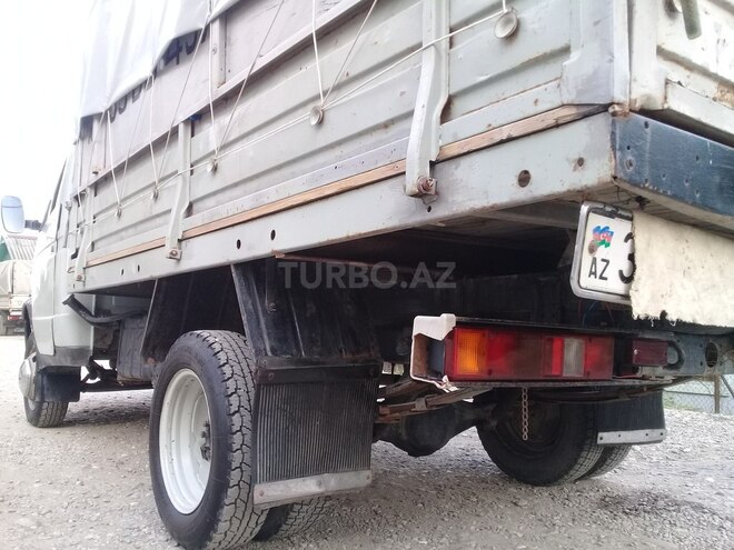 GAZ 330202-740 2000, 200,000 km - 2.4 l - Qusar
