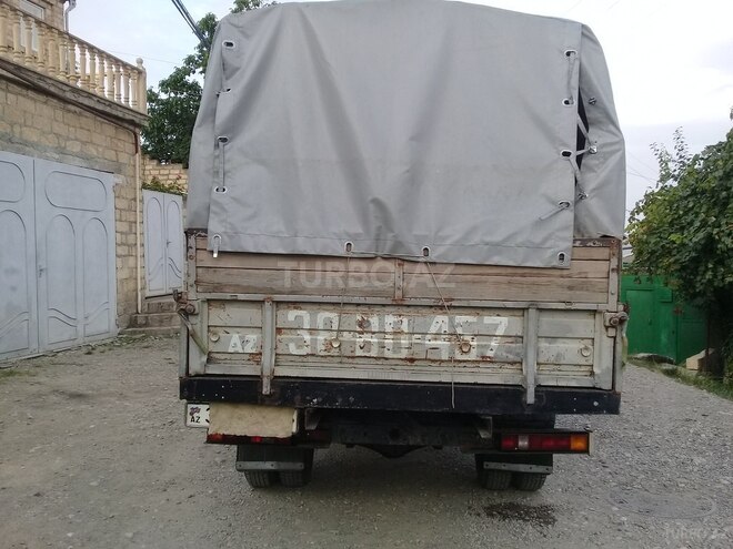 GAZ 330202-740 2000, 200,000 km - 2.4 l - Qusar