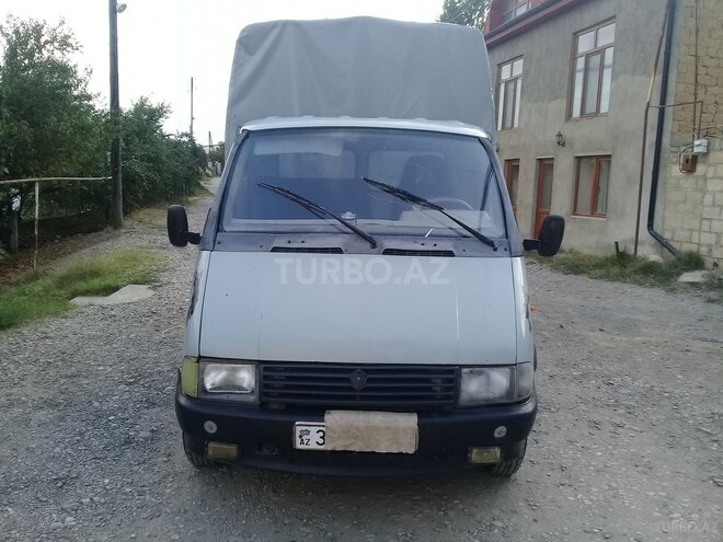 GAZ 330202-740 2000, 200,000 km - 2.4 l - Qusar