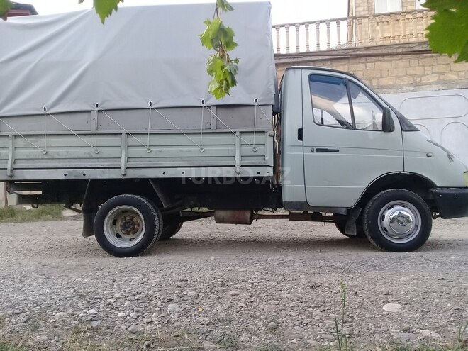 GAZ 330202-740 2000, 200,000 km - 2.4 l - Qusar