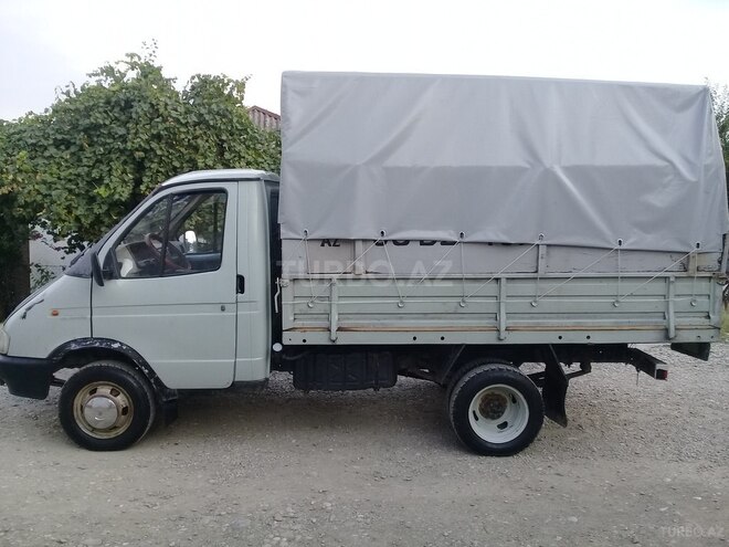 GAZ 330202-740 2000, 200,000 km - 2.4 l - Qusar