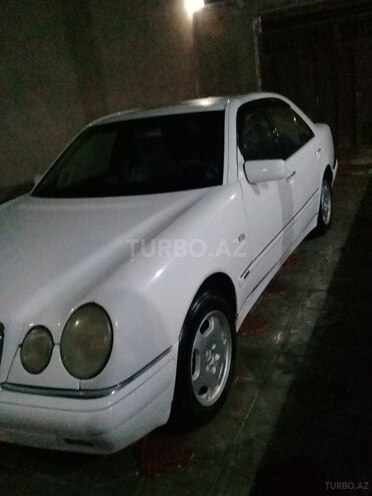 Mercedes E 220 1999, 545,000 km - 2.2 l - Bakı