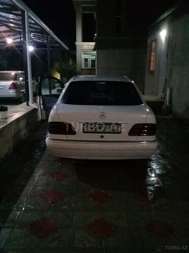 Mercedes E 220 1999, 545,000 km - 2.2 l - Bakı