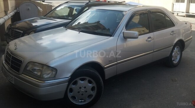 Mercedes C 220 1993, 325,623 km - 2.2 l - Balakən