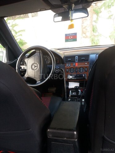Mercedes C 220 1993, 325,623 km - 2.2 l - Balakən