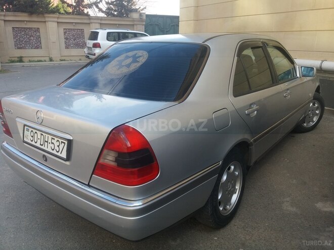 Mercedes C 220 1993, 325,623 km - 2.2 l - Balakən