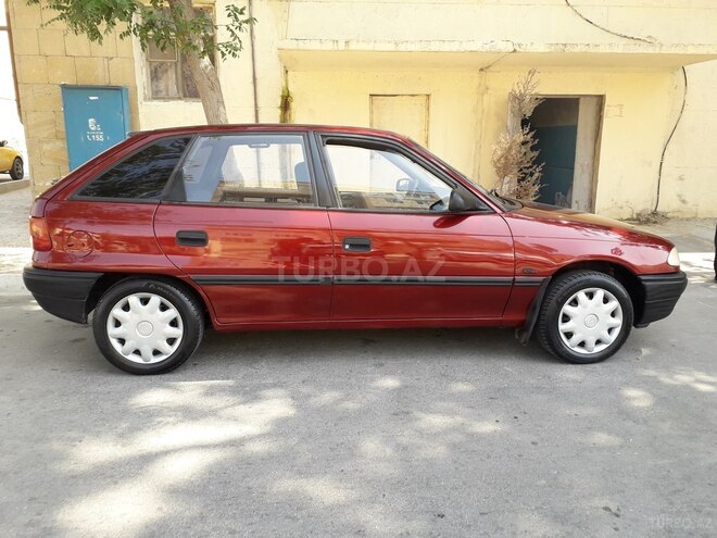 Opel Astra 1992, 42,000 km - 1.6 л - Mingəçevir
