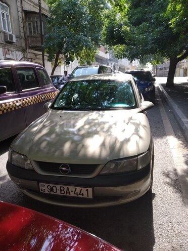 Opel Vectra 1997, 220,000 km - 0.2 l - Bakı