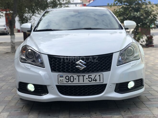 Suzuki Kizashi 2010, 122,000 km - 2.4 л - Sumqayıt