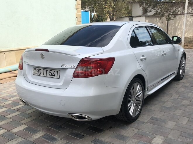Suzuki Kizashi 2010, 122,000 km - 2.4 л - Sumqayıt