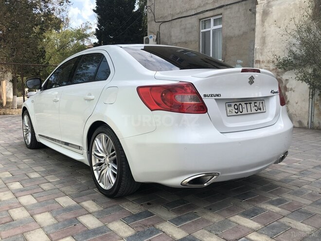 Suzuki Kizashi 2010, 122,000 km - 2.4 л - Sumqayıt