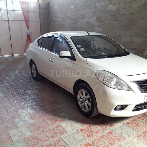 Nissan Sunny 2013, 177,000 km - 1.5 l - Bakı