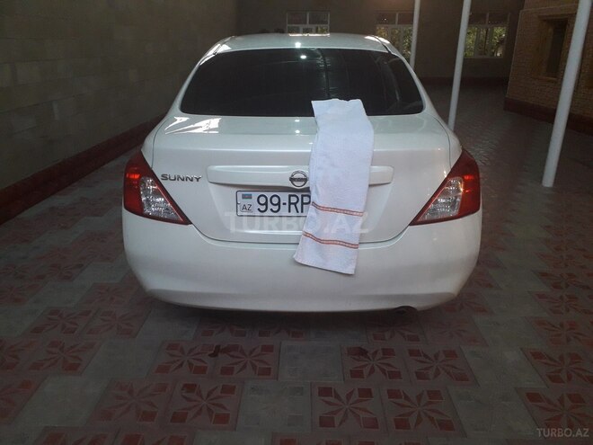 Nissan Sunny 2013, 177,000 km - 1.5 l - Bakı