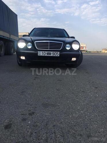 Mercedes E 280 2000, 258,500 km - 2.8 l - Bakı