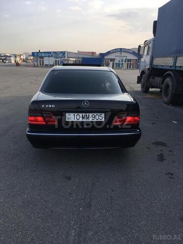 Mercedes E 280 2000, 258,500 km - 2.8 l - Bakı