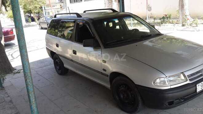 Opel Astra 1994, 350,000 km - 1.6 l - Bakı