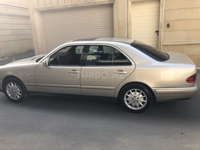 Mercedes E 240 1997, 334,024 km - 2.4 l - Bakı