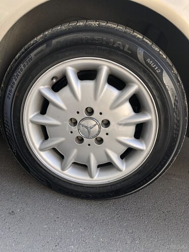 Mercedes E 240 1997, 334,024 km - 2.4 l - Bakı