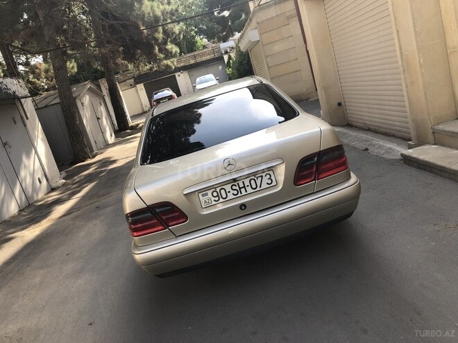 Mercedes E 240 1997, 334,024 km - 2.4 l - Bakı