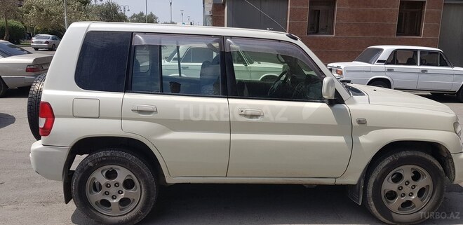 Mitsubishi Pajero io 2005, 170,000 km - 2.0 l - Sumqayıt