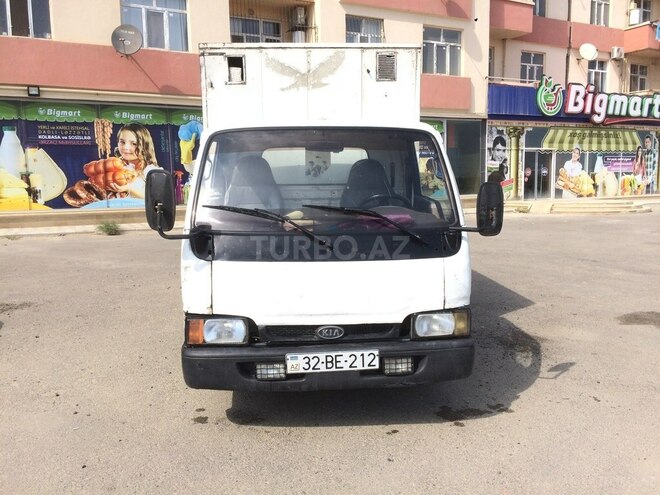 Kia Bongo 2001, 235,000 km - 2.7 л - Bakı