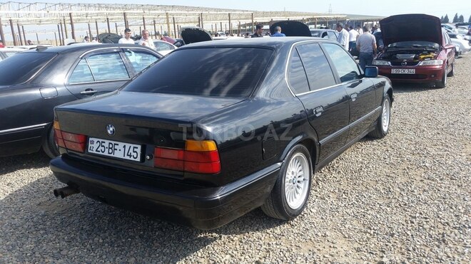 BMW 520 1992, 200,000 km - 2.0 л - Göygöl