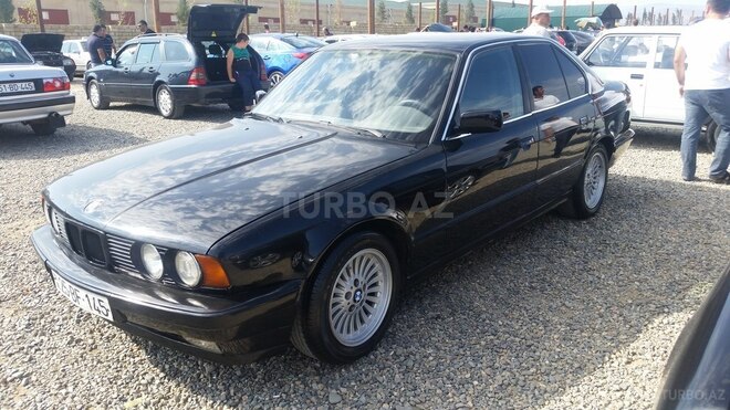 BMW 520 1992, 200,000 km - 2.0 л - Göygöl