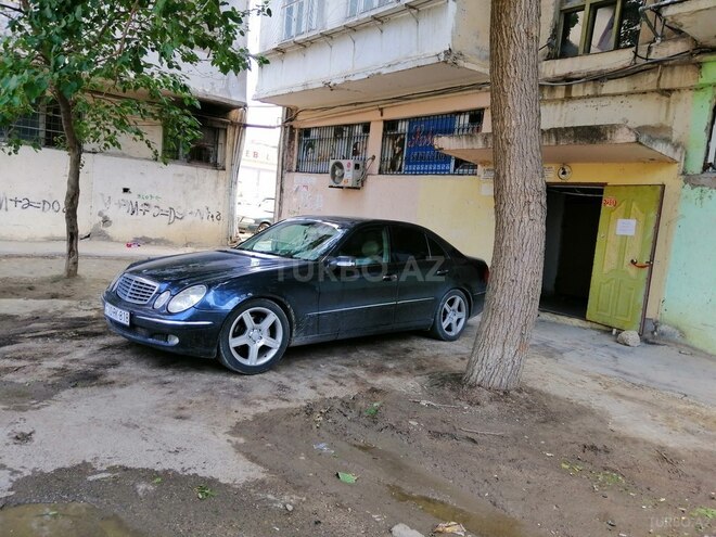 Mercedes E 320 2002, 246,000 km - 3.2 l - Bakı