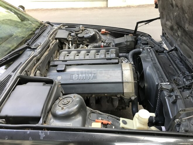 BMW 520 1992, 285,000 km - 2.0 l - Bakı