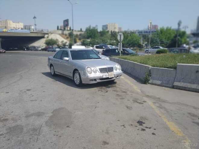 Mercedes E 270 2000, 287,000 km - 2.7 l - Bərdə