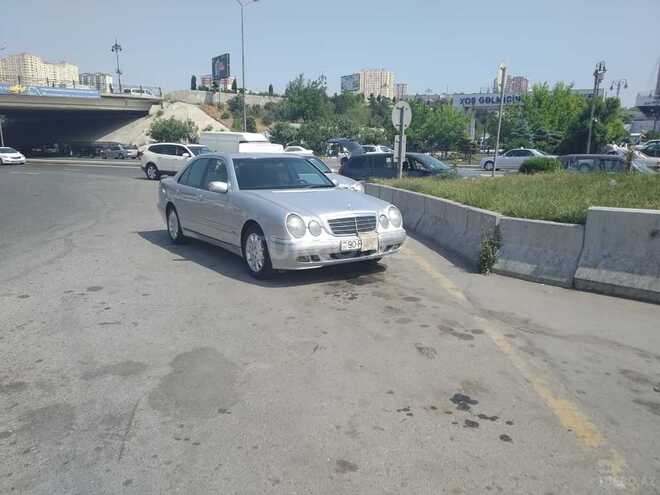 Mercedes E 270 2000, 287,000 km - 2.7 l - Bərdə