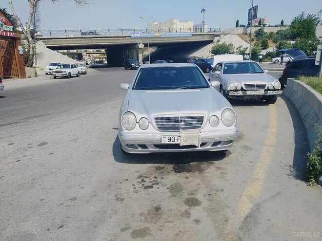 Mercedes E 270 2000, 287,000 km - 2.7 l - Bərdə