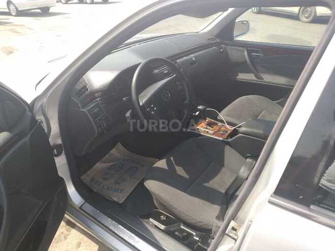 Mercedes E 270 2000, 287,000 km - 2.7 l - Bərdə