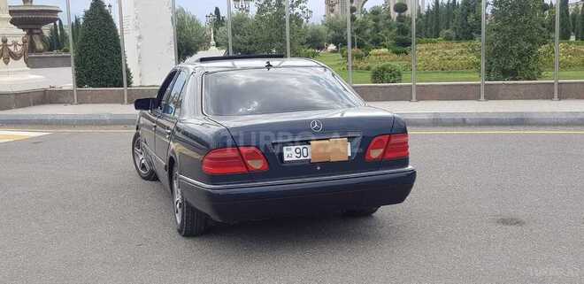 Mercedes E 200 1997, 205,000 km - 2.0 l - Gəncə