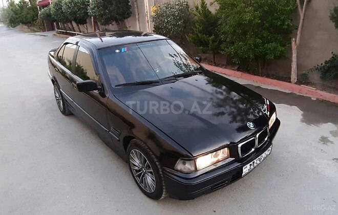 BMW 318 1993, 420,000 km - 1.8 l - Bakı