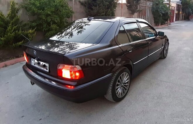 BMW 318 1993, 420,000 km - 1.8 l - Bakı