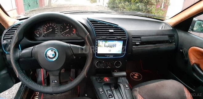 BMW 318 1993, 420,000 km - 1.8 l - Bakı