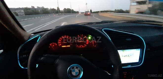 BMW 318 1993, 420,000 km - 1.8 l - Bakı
