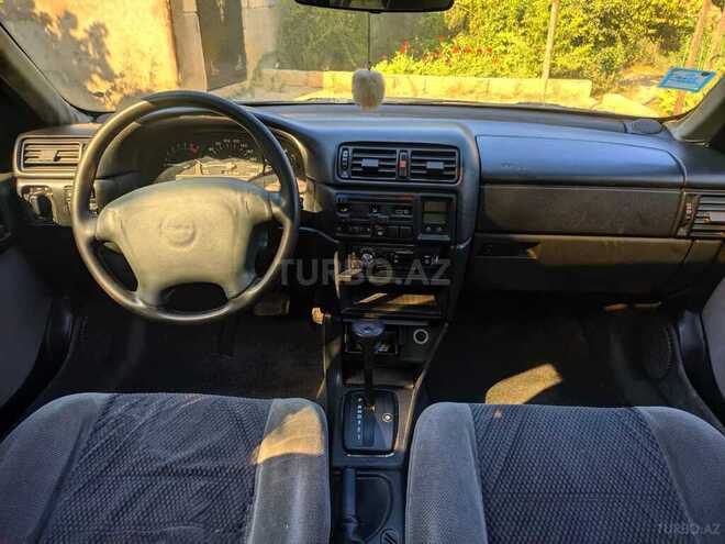 Opel Vectra 1995, 286,000 km - 2.0 l - Bakı