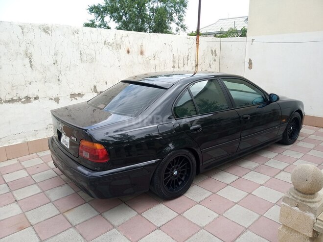 BMW 525 1999, 321,000 km - 0.3 л - Sumqayıt