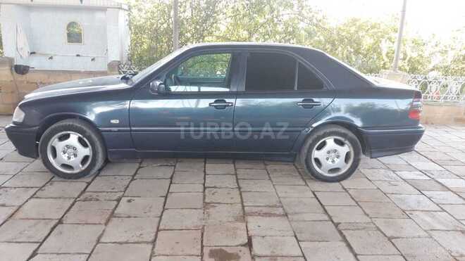 Mercedes C 220 1999, 421,000 km - 2.2 l - Salyan