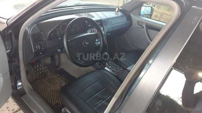 Mercedes C 220 1999, 421,000 km - 2.2 l - Salyan